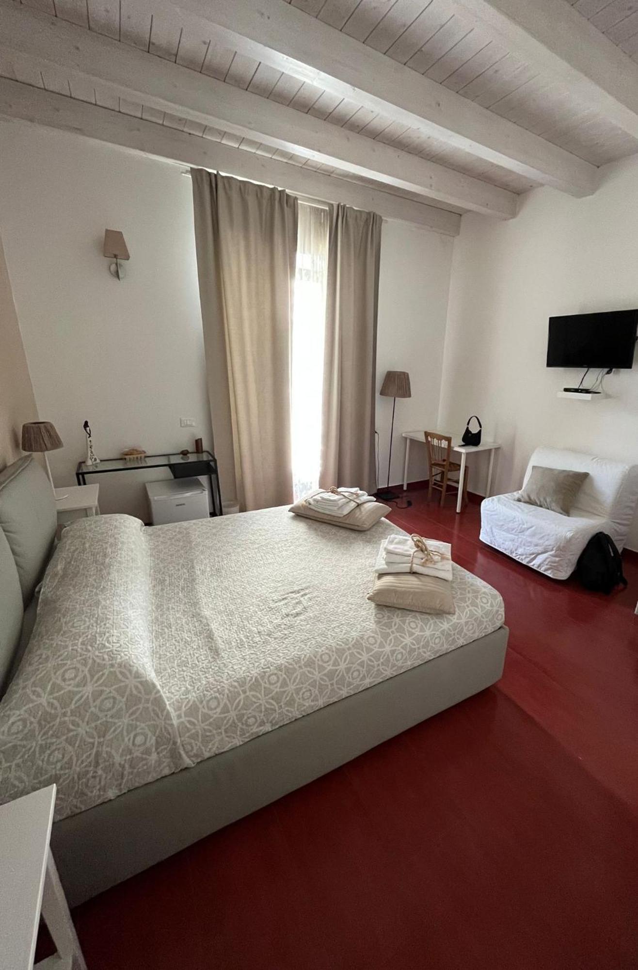 Yhomisus Bed and Breakfast Comiso Εξωτερικό φωτογραφία