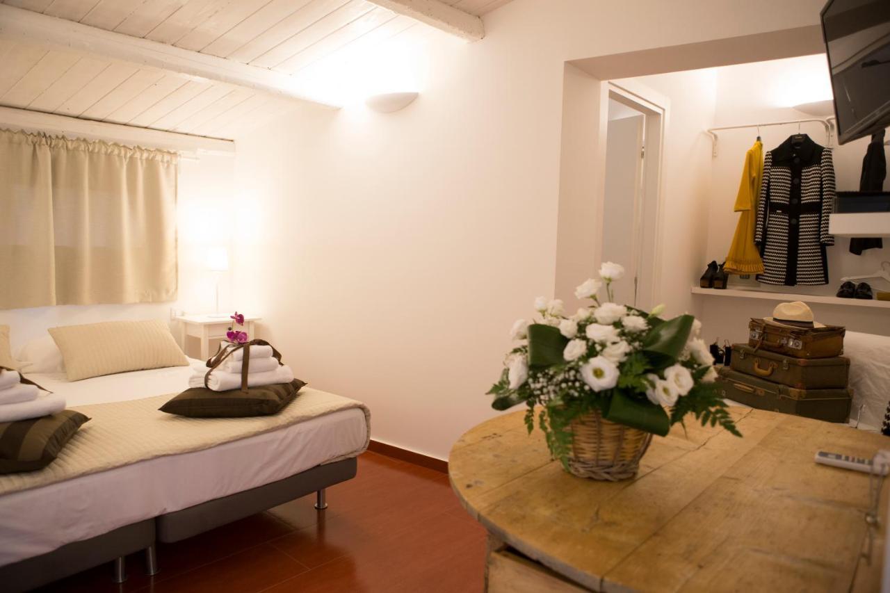 Yhomisus Bed and Breakfast Comiso Εξωτερικό φωτογραφία