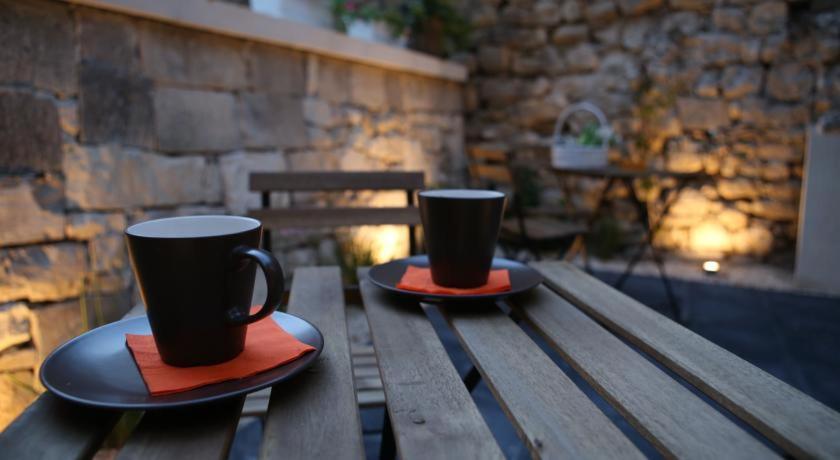 Yhomisus Bed and Breakfast Comiso Εξωτερικό φωτογραφία