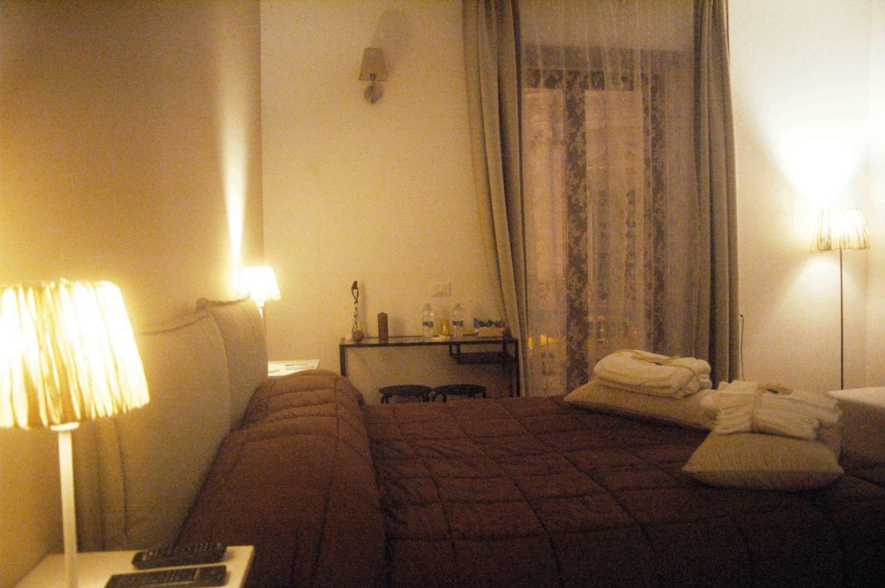 Yhomisus Bed and Breakfast Comiso Εξωτερικό φωτογραφία