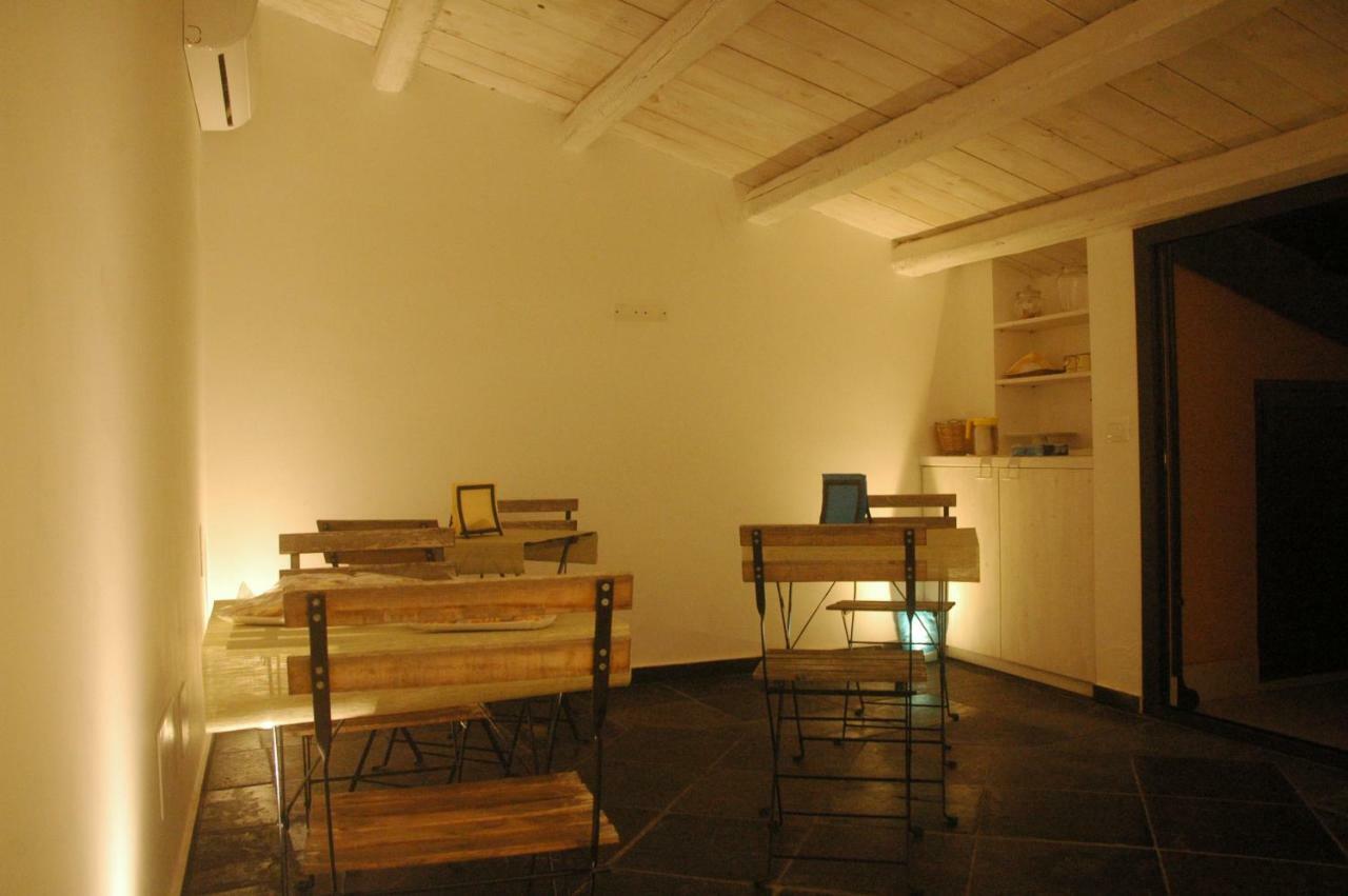 Yhomisus Bed and Breakfast Comiso Εξωτερικό φωτογραφία